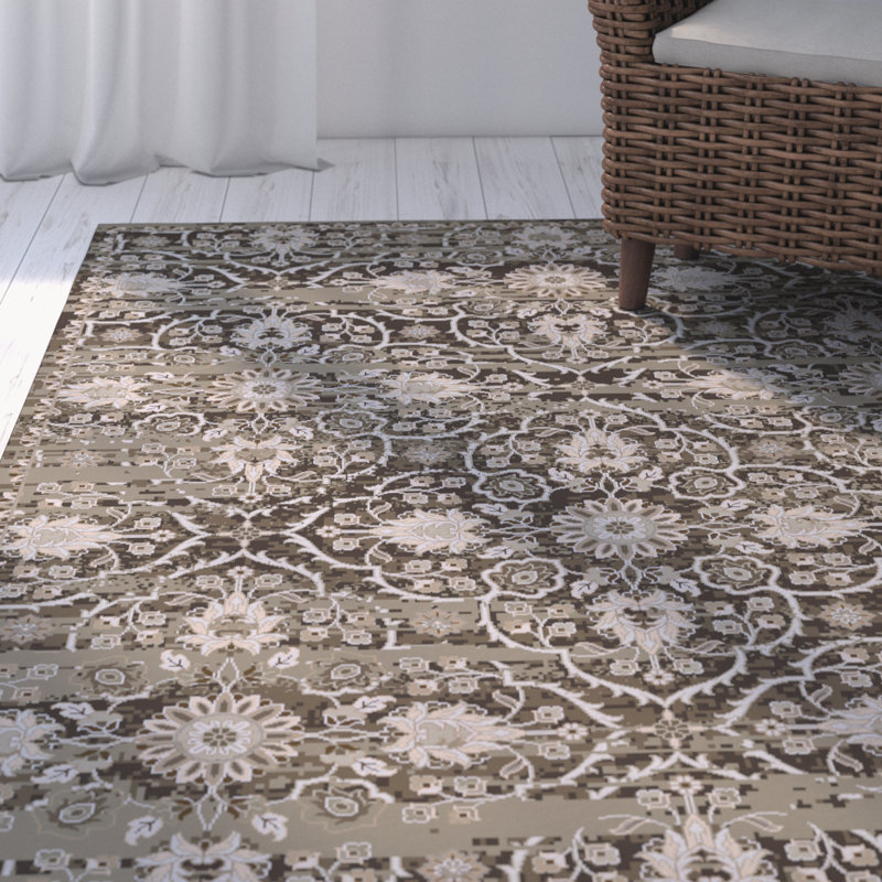 Empress Wool Damask Area Rug in Green, Rectangle 5'6" x 8'6"