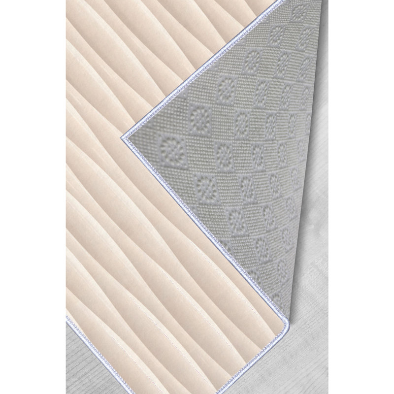 Tapis géométrique beige en polyester tissé à la machine, Rectangle 5 pi 3 po x 7 pi 7 po
