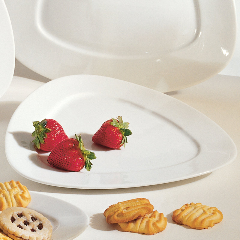 Whittier 9" White Triangle Plate