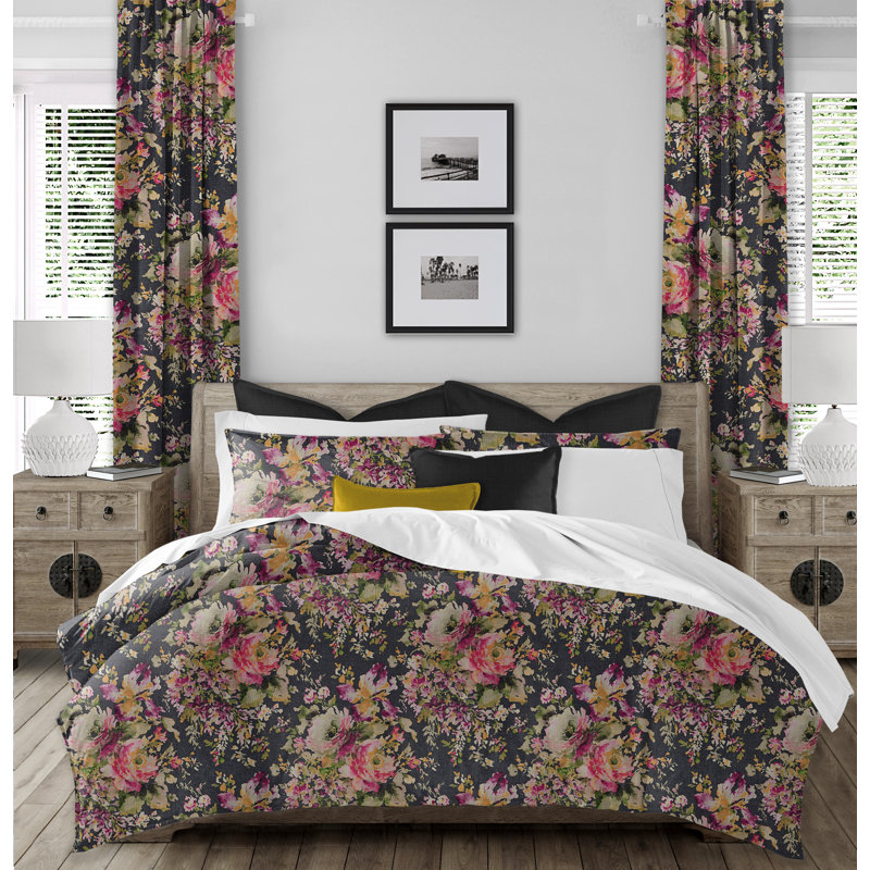 Sylvio Microfiber 3 Piece Duvet Cover, Queen Duvet Cover + 2 Shams, Pink/Green