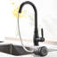 Robinet d'évier de cuisine moderne avec bec rétractable - noir, levier simple pour un contrôle en douceur de l'eau et style contemporain noir, pivotant sur 360 degrés
