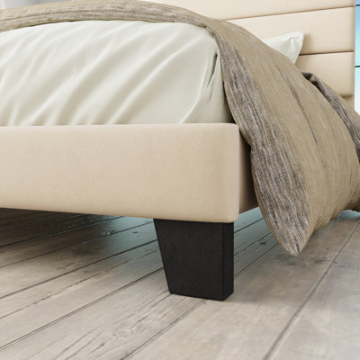 Lit plateforme Elison avec tête de lit tapissier en tissu et lattes en bois