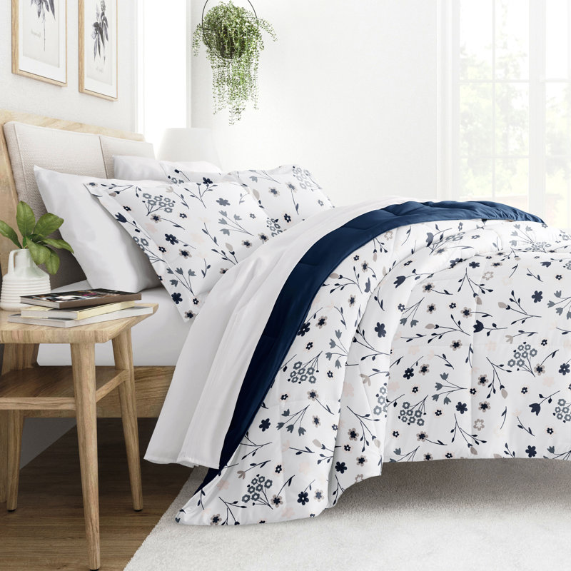 Down Alternative Forget Me Not Reversible Comforter Set, Queen Comforter + 2 Pillow Shams