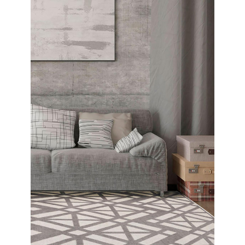 Urbano Geometric Area Rug in Gray, Rectangle 4' x 5'8"