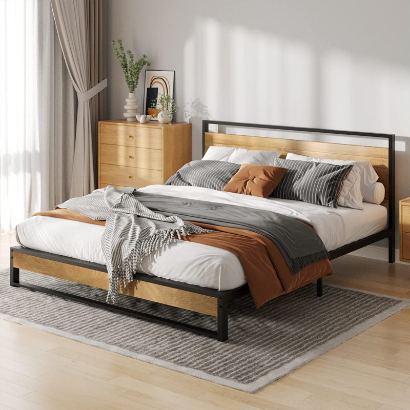 Ingrun Meatl Platform Bed with Headboard, Full