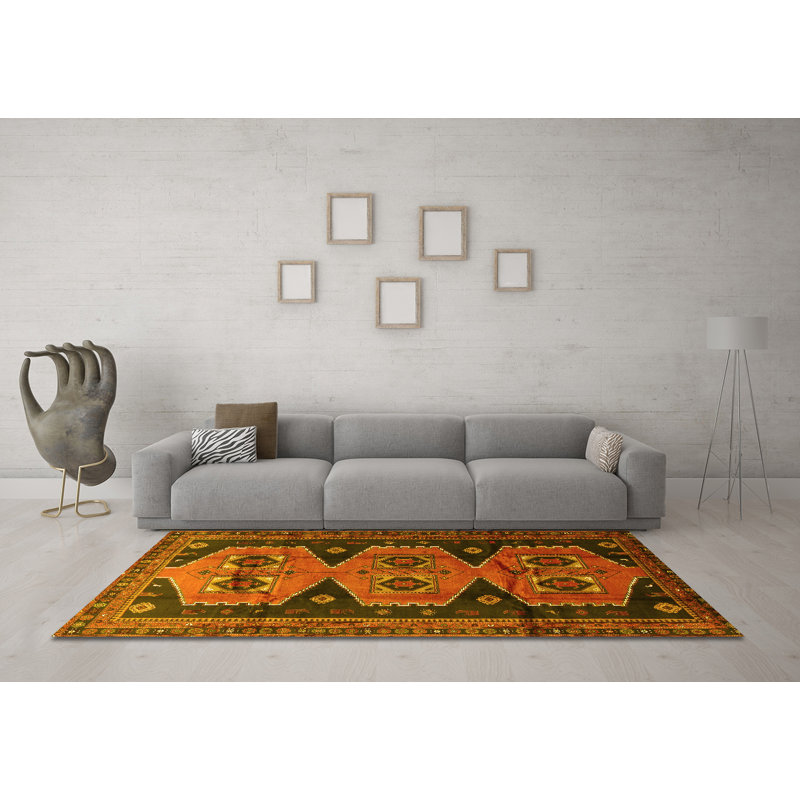 Laroya Washable Oriental Indoor Rug, Square 4'