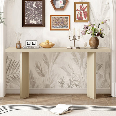 Console moderne de 63 po avec placage de pin