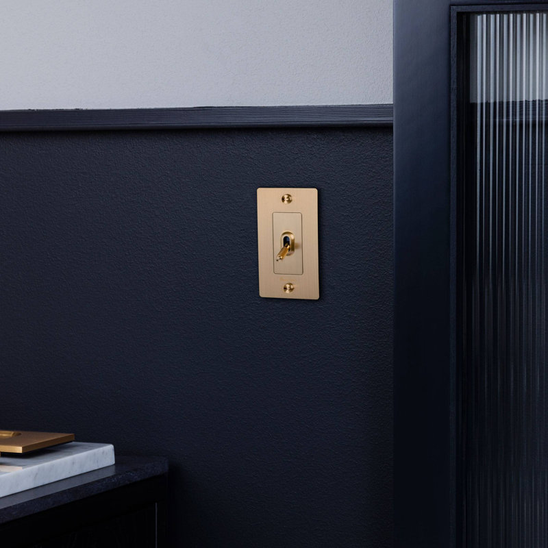 1G Plate / Logo , Brass
