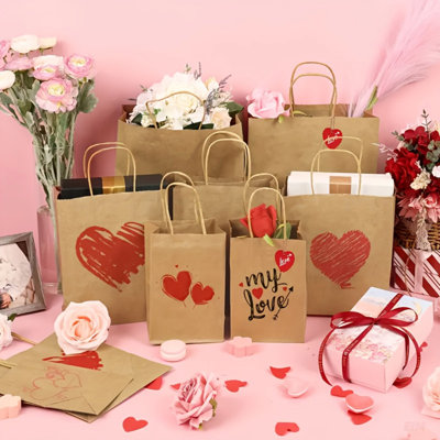 135 sacs en papier kraft en vrac 135 pièces en 3 tailles - sacs-cadeaux bruns robustes avec poignées en corde robustes en forme de ficelle, papier kraft pour l'emballage de Noël, commercial, de détail et de tous les jours - polyvalent