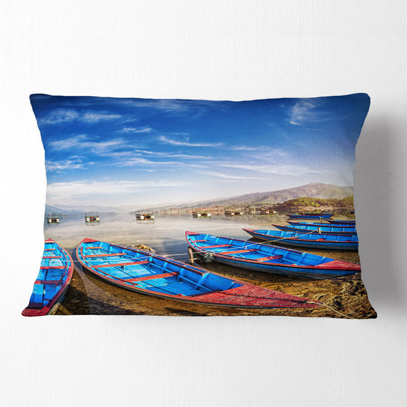Coussin bleu avec bateaux bleu ciel