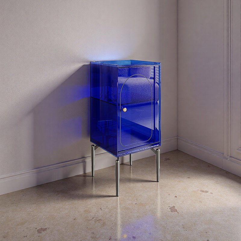 Corry, Blue
