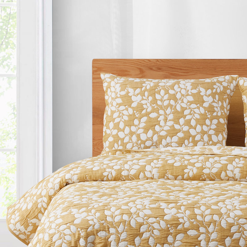 CEDAR COURT Camden Leaf Turmeric All-Season Soft Woven Matelasse Jacquard Reversible Cotton Blend Quilt Set