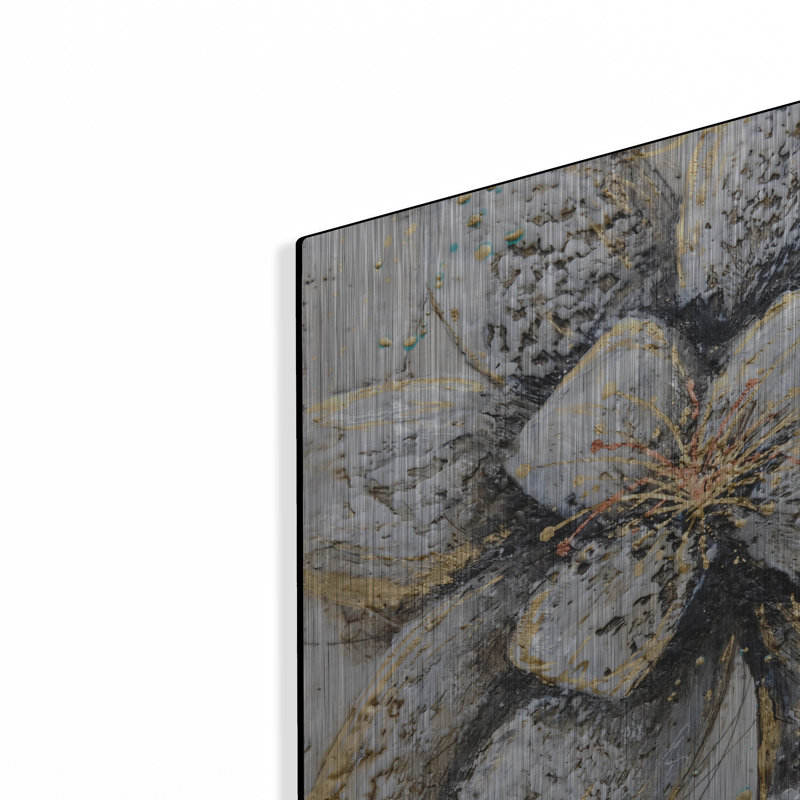 «Explosion Of Petals» par Britt Hallowell, H 12 po x l 12 po