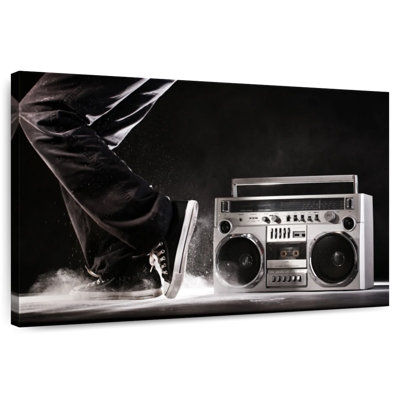 Boombox Abarca Street