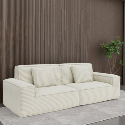 Compression beige de style moderne 106,3 po, rembourrage en mousse complète, revêtement doux, convient à la chambre à coucher et aux chambres d'amis, 3 sièges en beige, structure, espaces variés multifonctionnels, conception du siège