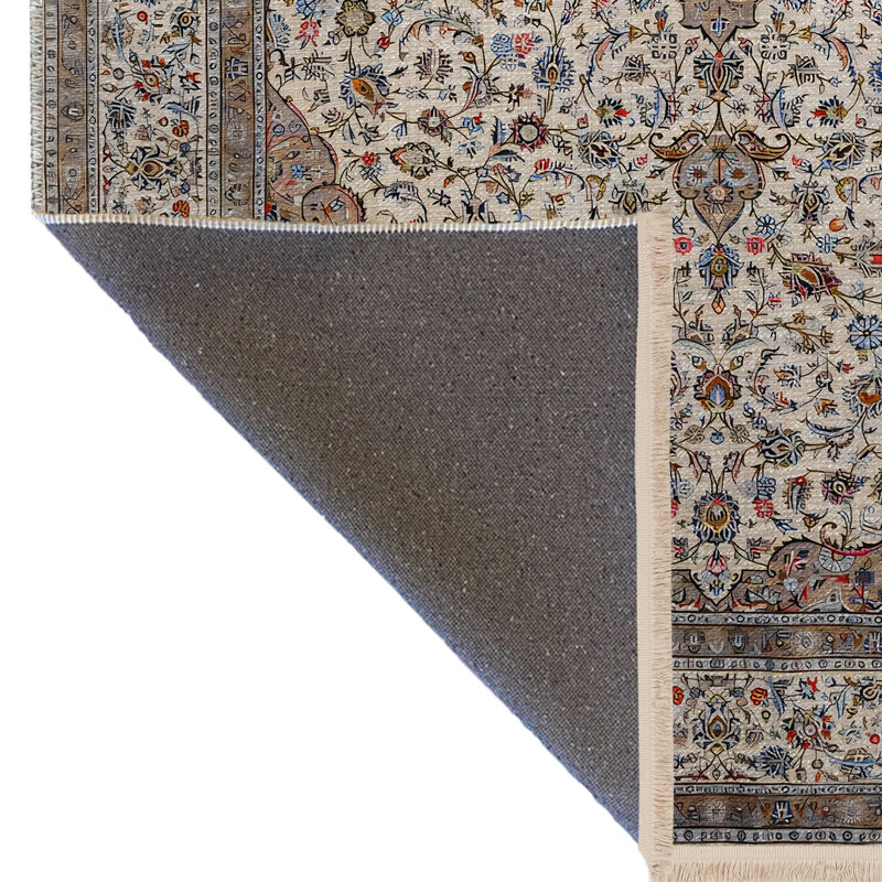 Tapis décoratif beige clair à motifs traditionnels, Rectangle 3 pi 9,81 po x 4 pi 11,06 po
