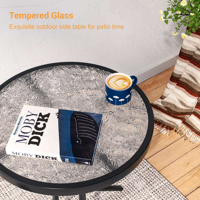 Table d'appoint de patio en acier avec plateau rond en verre