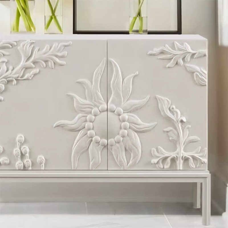 Buffet décoratif français sculpté blanc