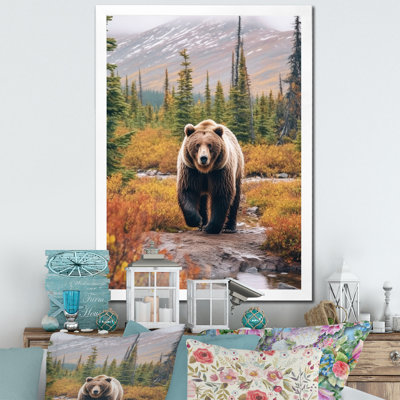 «Grizzly Bear In Alaska Scenery II», art sur toile Alaska
