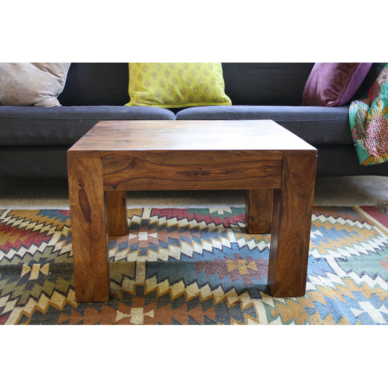 Table basse en bois massif Isaiah