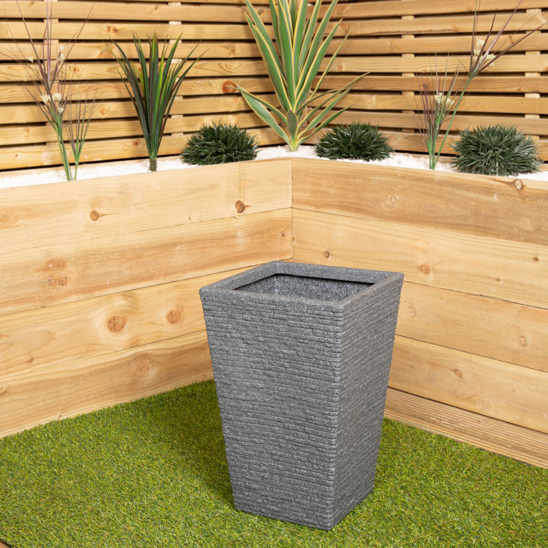 Strade Pot Planter