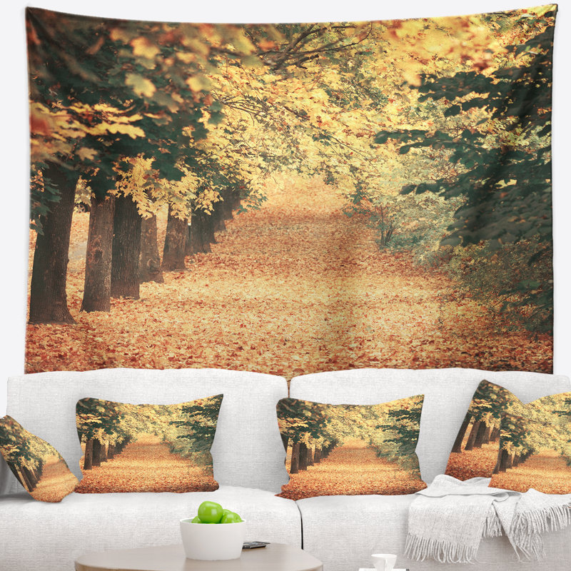 Tapisserie de forêt d’automne avec chemin de marche, H 78 po x l 92 po