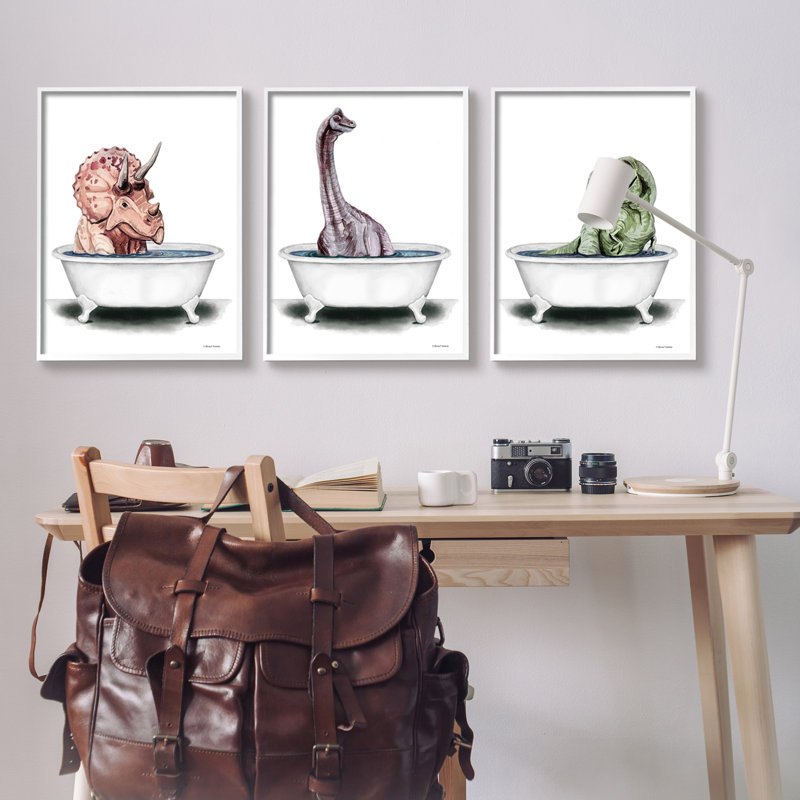 «Fun Dinosaurs Bathroom Tubs» par Sally Swatland - ensemble de 3 impressions, H 14 po x l 33 po x P 1,5 po