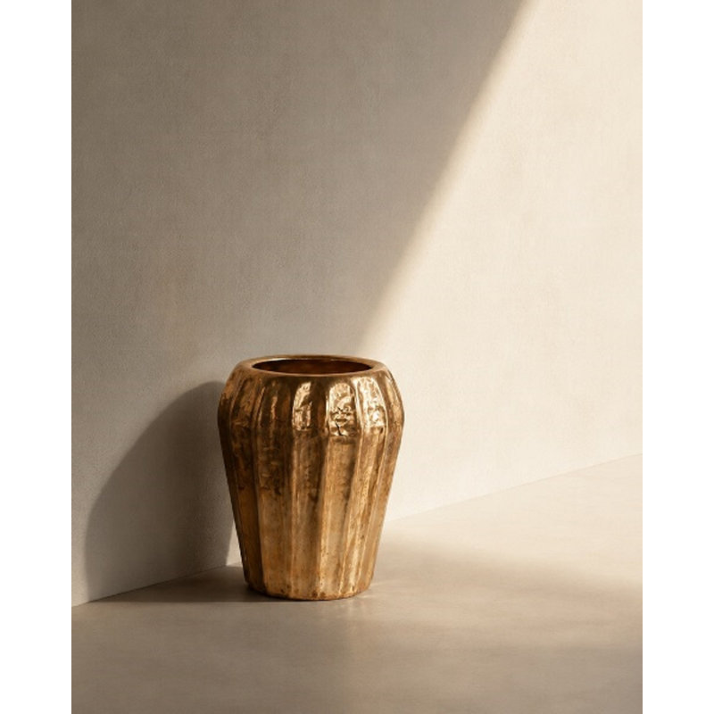 Pot à fleurs en métal 23,5 po, 23.5" H x 19" W x 19" D