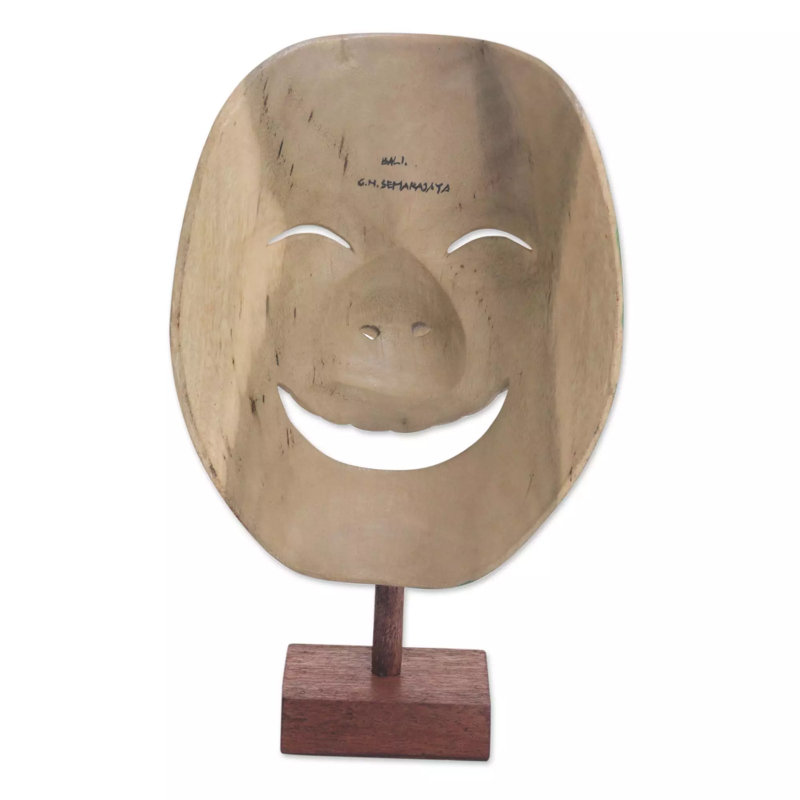 Figurines & Sculptures