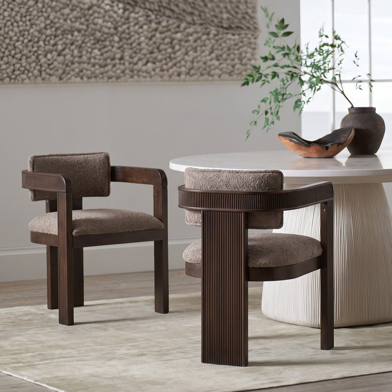 Fauteuil de salle à manger Lyddia de style néoclassique moderne, rembourré, avec structure en bois cannelé, largeur 60 cm (23,5 po).