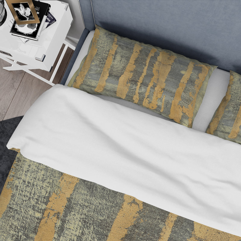 Glam Metallic Form IV - Modern & Transitional Duvet Cover Set - Microfiber Polyester, Full/Queen Duvet Cover + 2 Shams
