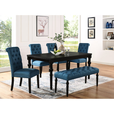 Ensemble de salle à manger Urban Style Table rectangulaire, 4 chaises et banc. Bois massif, bouton rembourré, pieds à finition noire. Mobilier de chambre en bois de style. Et structure en bois franc, coussins, conception à pieds.