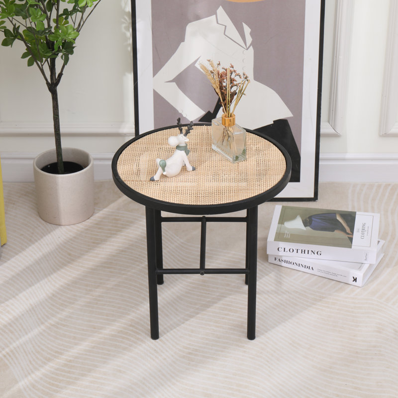 Table d'appoint en rotin MIHara