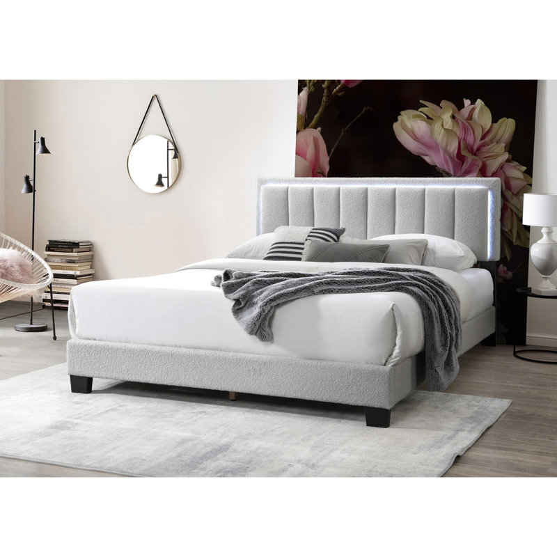 Grand lit rembourré en laine gris avec capitonnage à rainures et tête de lit à DEL intégrée, sans tête de lit encastrable, requis