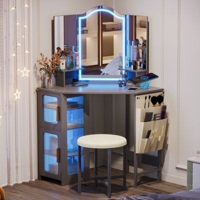 Brackmann Dressing Table with Mirror