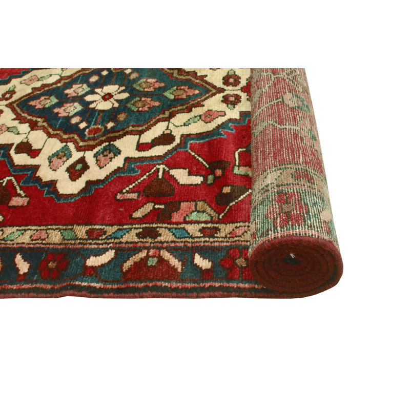 Khylar Distressed Axl Red Runner