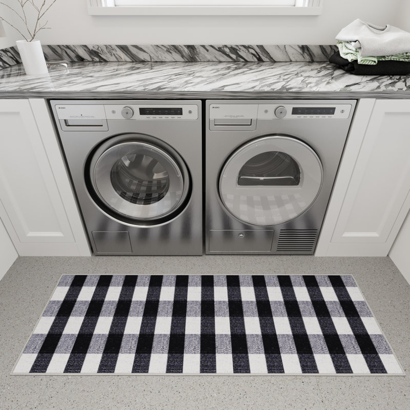 Homeline Non-Slip Rubberback Checkered Buffalo Plaid Indoor Runner Rug, Grayscale, Runner 1'10" x 5'