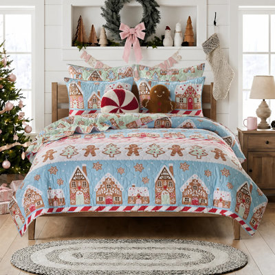 Gingerbread Lane Pastel Reversible Quilt Set