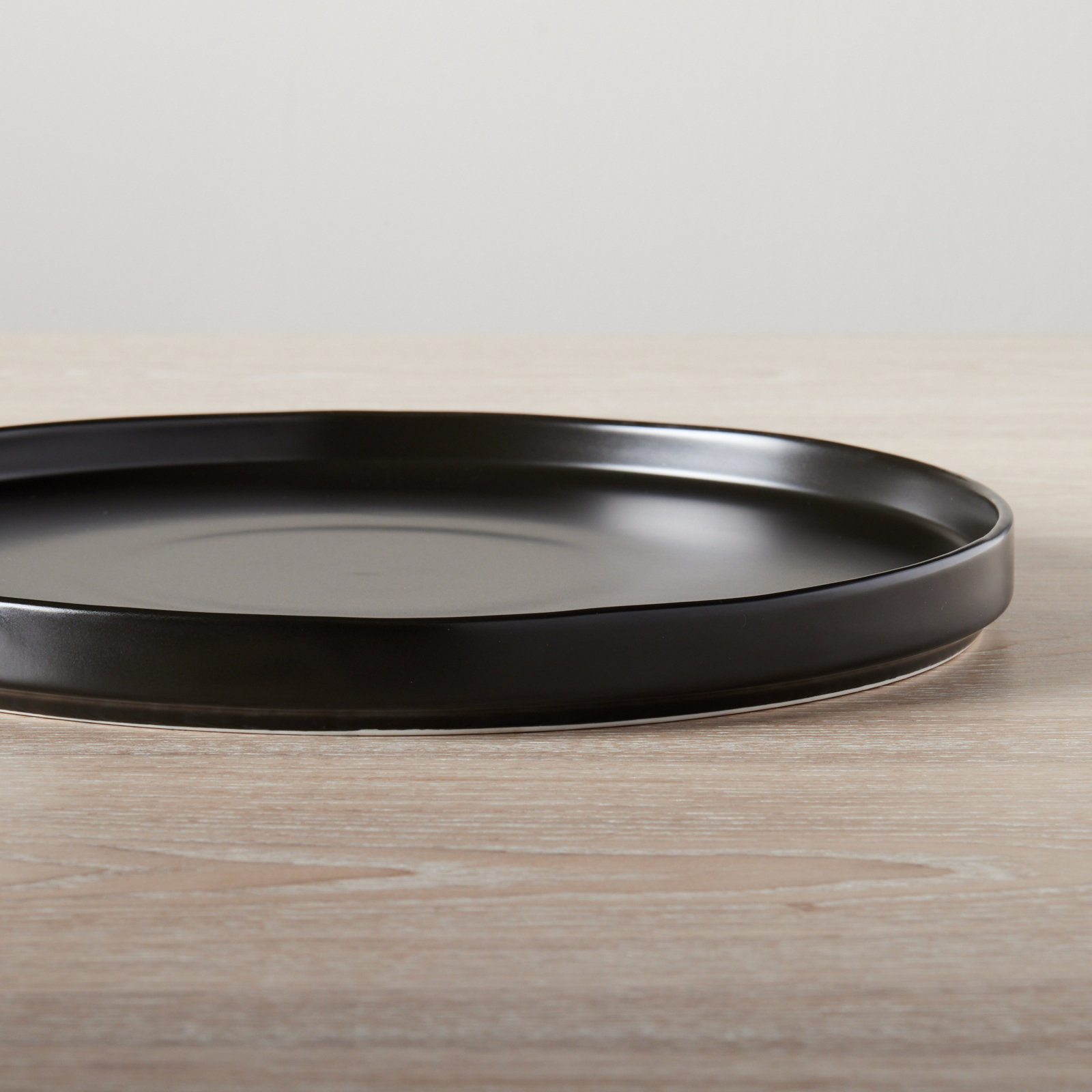 8" Salad Plate, Black