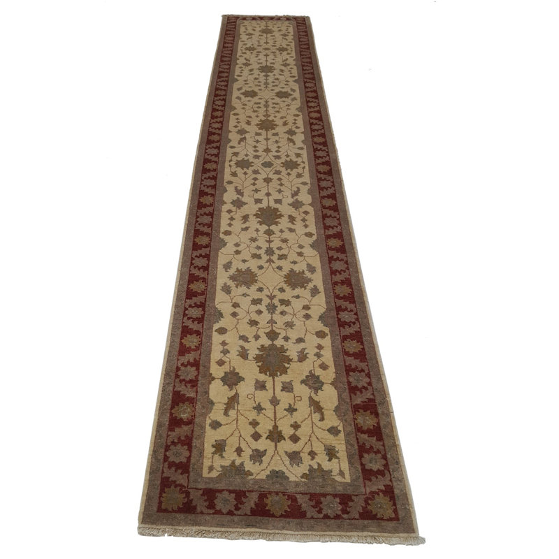 Daugherty Hand Knotted 3x14 Gold Runner