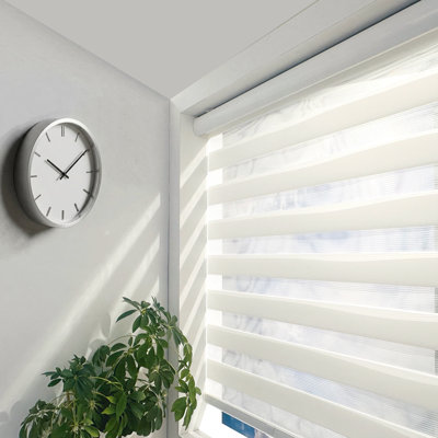 Shadesu Cordless Zebra Shades – Dual Layer Day & Night Free-Stop Light Filtering Window Blind, 23" W x 72" H, White