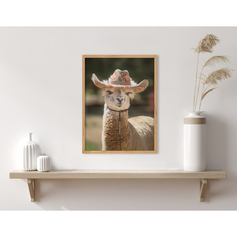 «Boho Llama Alpaca coiffé d'un chapeau de cow-boy de l'Ouest» par The Creative Bunch Studio, reproduction d'art encadrée
