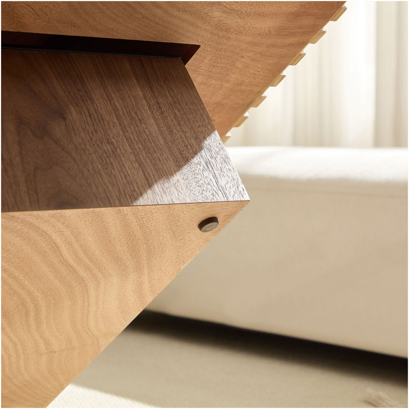 Table basse carrée 31,5 pouces moderne fabriquée à la main avec base en bois aggloméré robuste avec finition noyer pour le salon