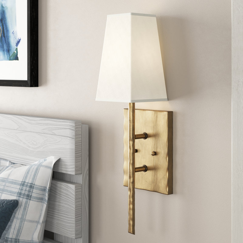 Hinkley Tress Single Light Wall Sconce with Hand Hammered Details, Champagne Gold