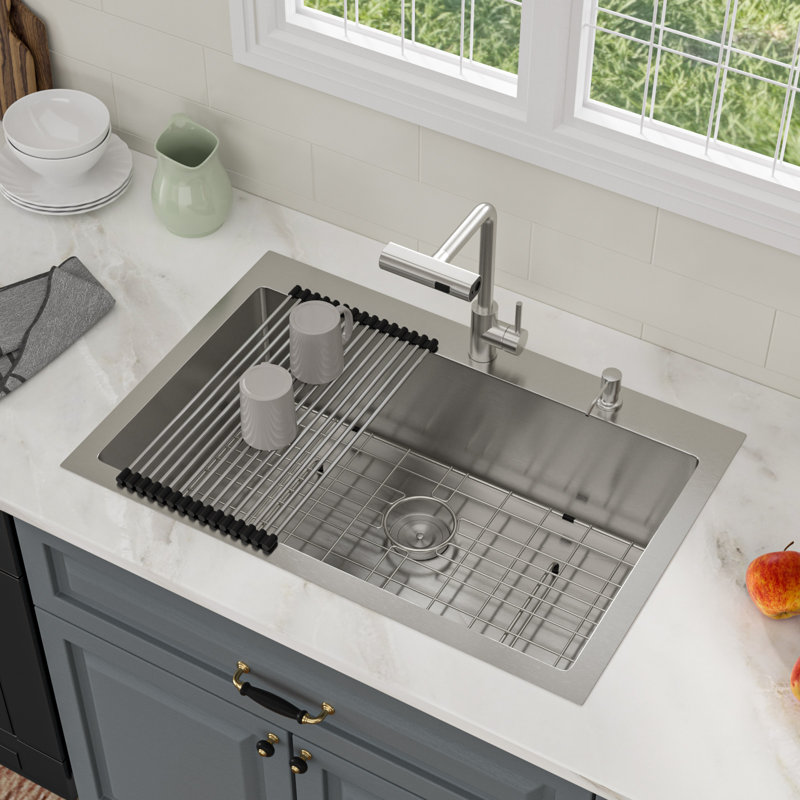 Évier de cuisine encastré 33 po x L 22 po avec robinet rétractable et distributeur de savon Évier de cuisine en acier inoxydable de calibre 16