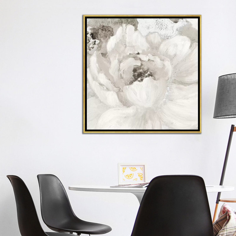 "Fleurs grises" I par Lanie Loreth-reproduction d’art, H 37 po x l 37 po x P 1,5 po, Toile encadrée d'or, Pas de tapis