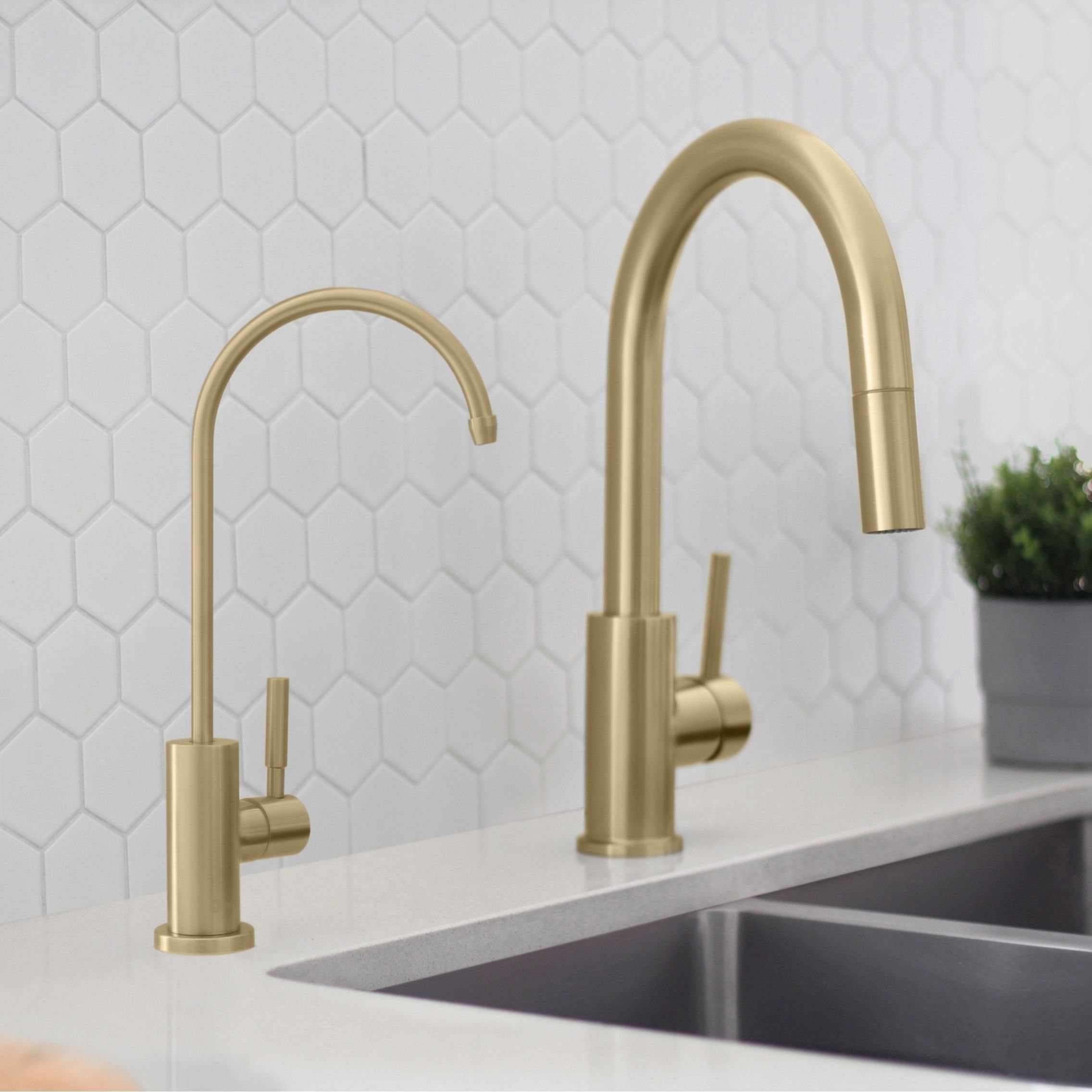STYLISH Single Handle Pull Down Kitchen Faucet with drinking Water Tap ...