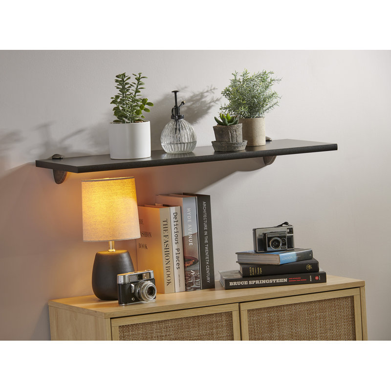 Tablette noire Gallery 12X32 avec supports Pelican