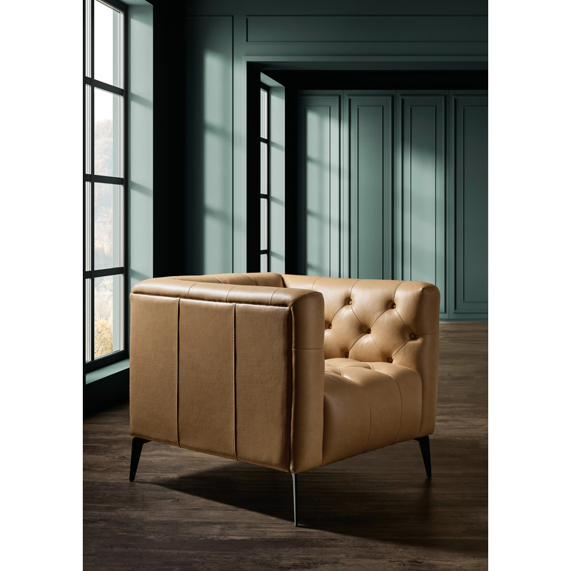 SS Tufted Club Chair