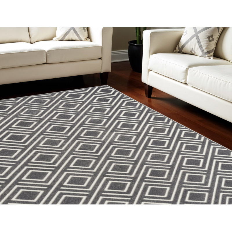 7' X 9' Gray Geometric Area Rug